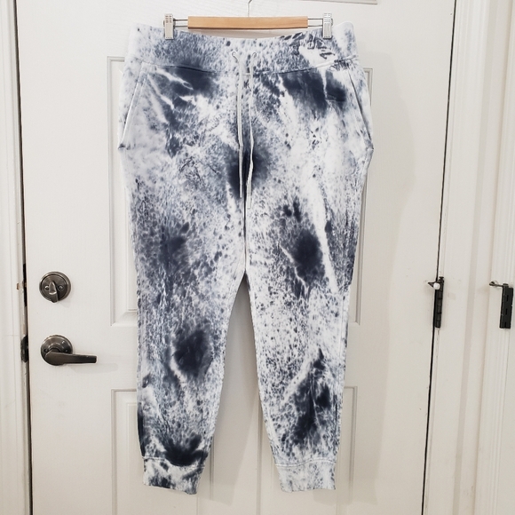 lululemon athletica Pants - Lululemon Athletica warm down jogger marble dye Size 14